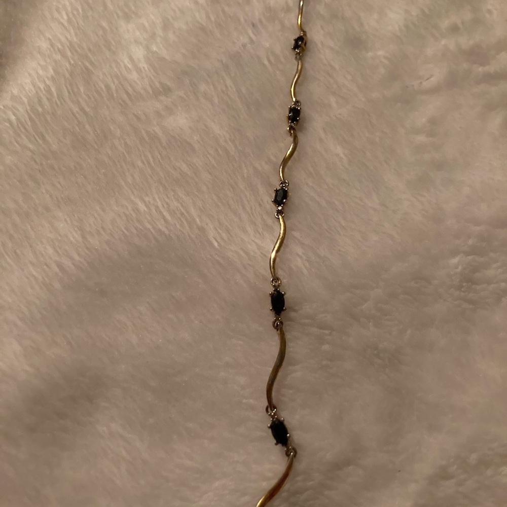 NWOT Gold Braclet with Sapphires.  7 inch
